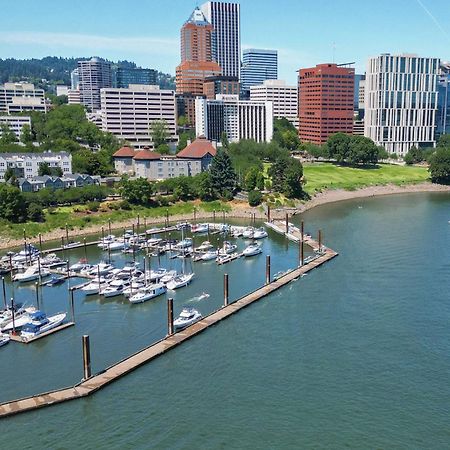 Portland Marriott Downtown Waterfront Hotel Exterior photo